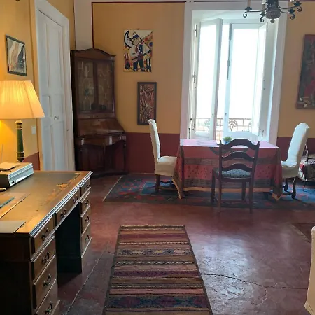 Palazzo Carratelli *