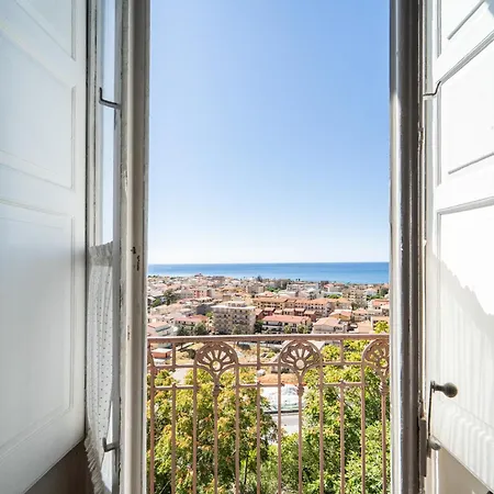 Palazzo Carratelli Apartment Amantea