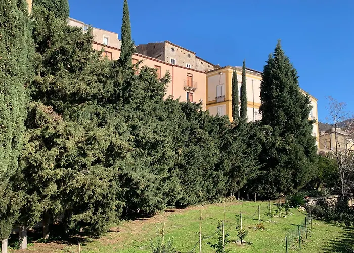 Palazzo Carratelli * Amantea